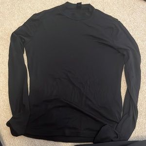 slim fit turtleneck size small